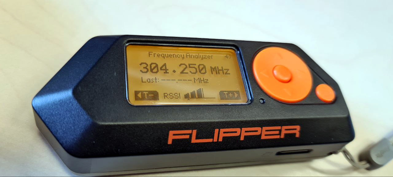 Flipper Zero Scopriamo il Frequency Analyzer • zerozone.it